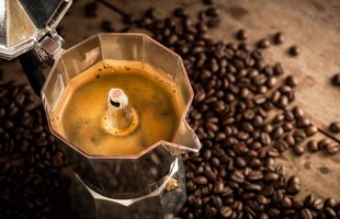 Ah, che bell&rsquo; &lsquo;o caf&egrave;&hellip;.