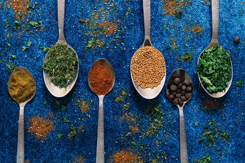 I benefici di erbe e spezie 