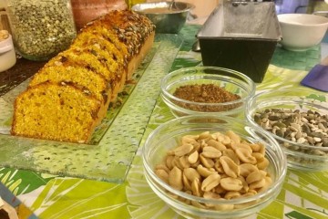 Plum cake arachidi e carote 