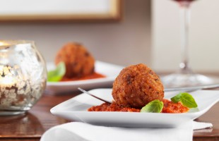 Mini arancine di riso al tonno 