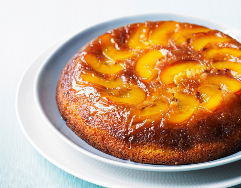 Torta rovesciata pesche e zafferano