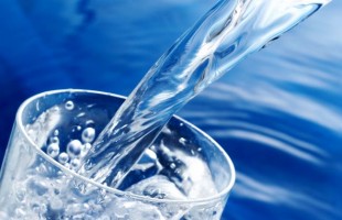 Acqua, elemento-alimento vitale  