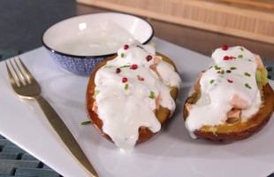 Patate al salmone e avocado