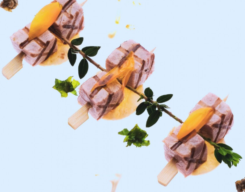 Ricciola, topinambur e cipolle in agrodolce