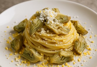 Spaghetti uova, pecorino e carciofi