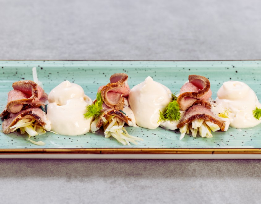 "Rosa" di vitello con spuma di aringhe