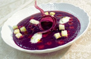 Crema di carote viola e barbabietola