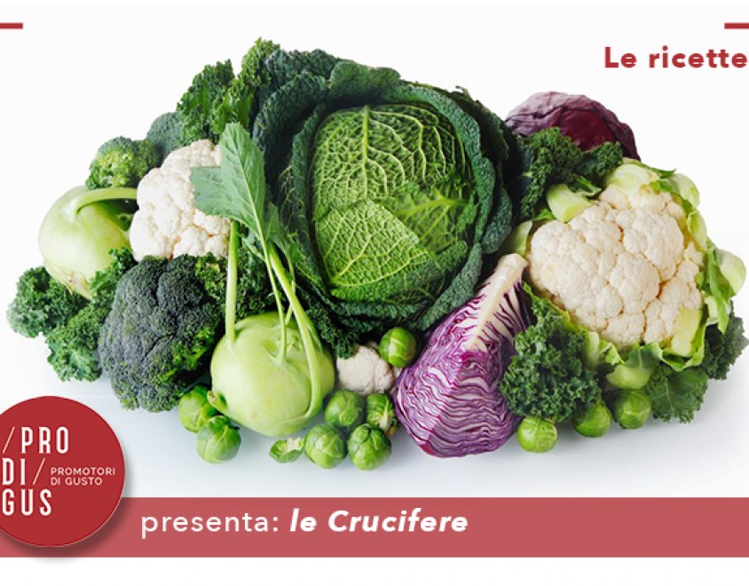 Sformatino verde dal bianco vestito 