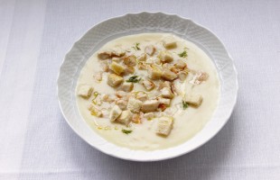 Brodo bruciato di pollo e topinambur 